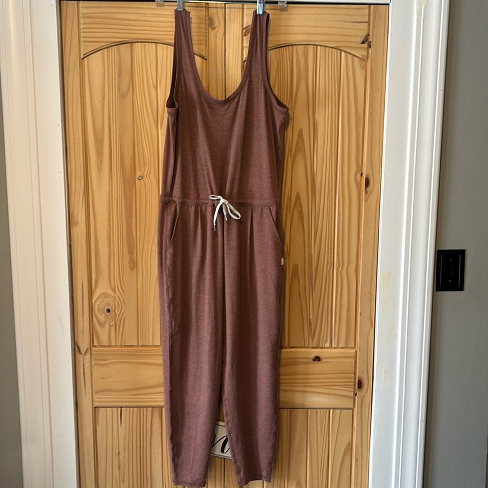 EUC Vuori Lux Jumpsuit size Smalll